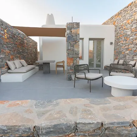 Pentanemi Folegandros * Áno Meriá