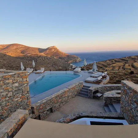 Pentanemi Folegandros Áno Meriá