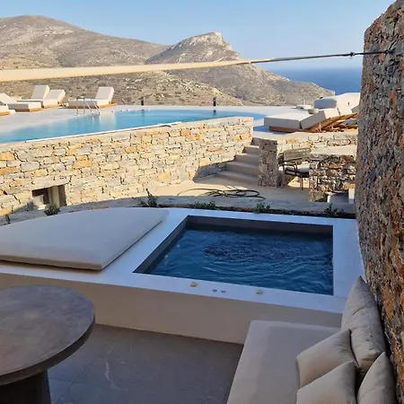 Pentanemi Folegandros Áno Meriá