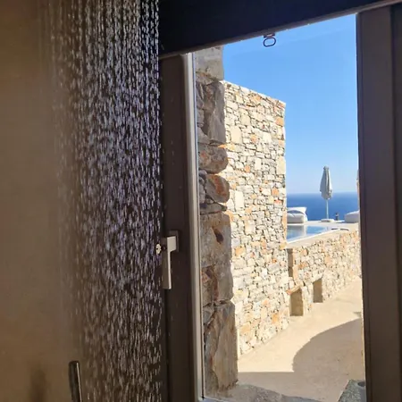 Pentanemi Folegandros Áno Meriá