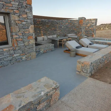 Pentanemi Folegandros * Áno Meriá