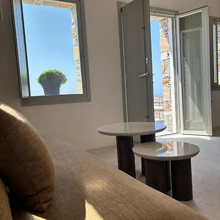 Pentanemi Folegandros 酒店