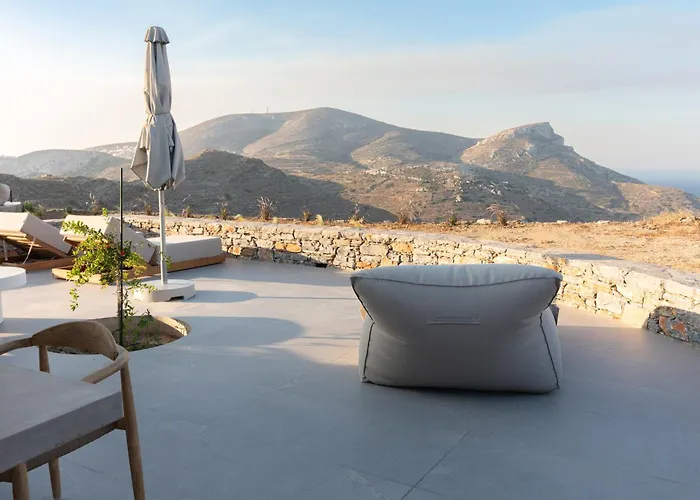 Pentanemi Folegandros * Áno Meriá