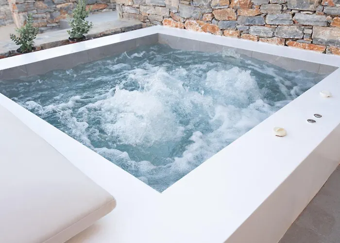 Pentanemi Folegandros * Áno Meriá