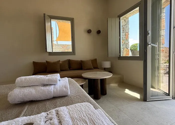 Pentanemi Folegandros *