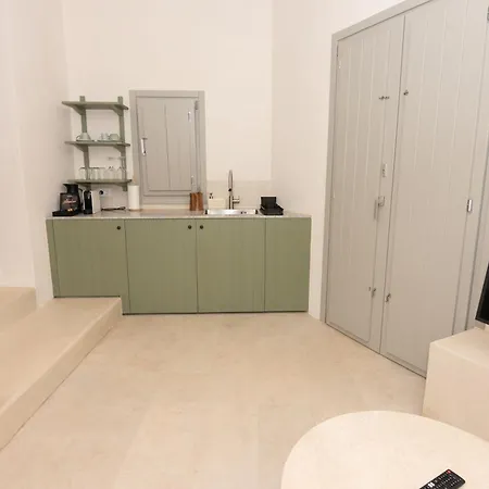 Pentanemi Folegandros * Áno Meriá