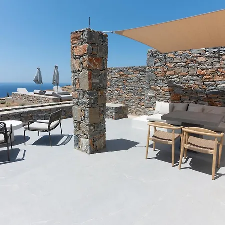 Pentanemi Folegandros Отель *