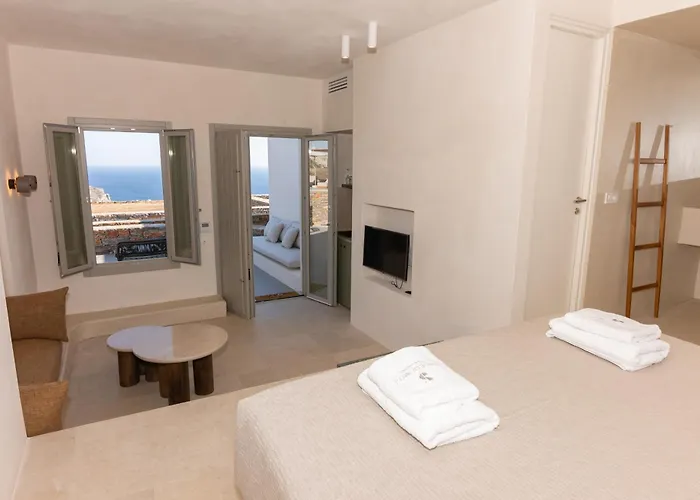 Pentanemi Folegandros Hotel *