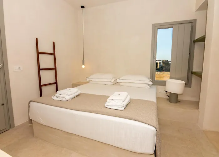 Pentanemi Folegandros Hotel