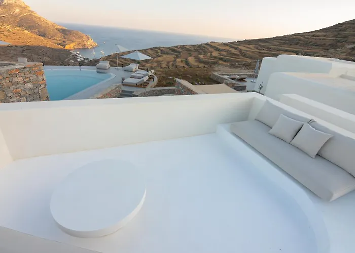 Pentanemi Folegandros Hotel