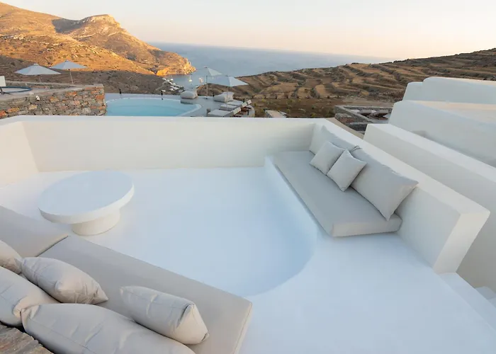 Pentanemi Folegandros Hotel *